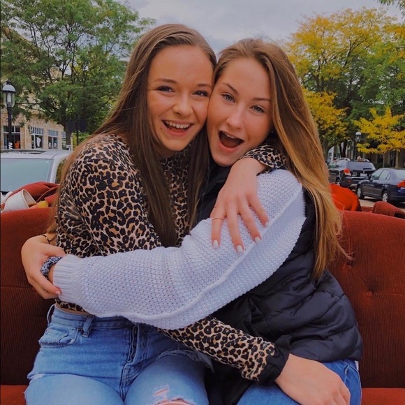 Meet your Posher, Dana - Picture 1 of 1